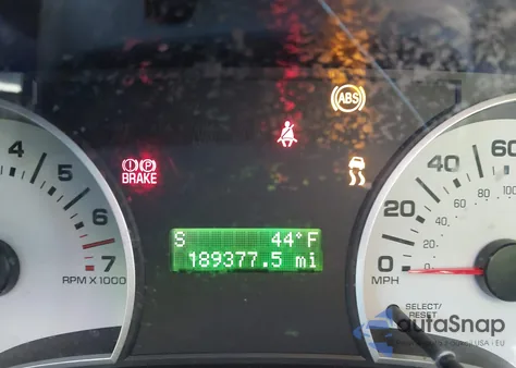 2010 Ford Explorer Sport Trac Xlt z USA, uszkodzony, nr VIN 1FMEU3BE3AUA41619